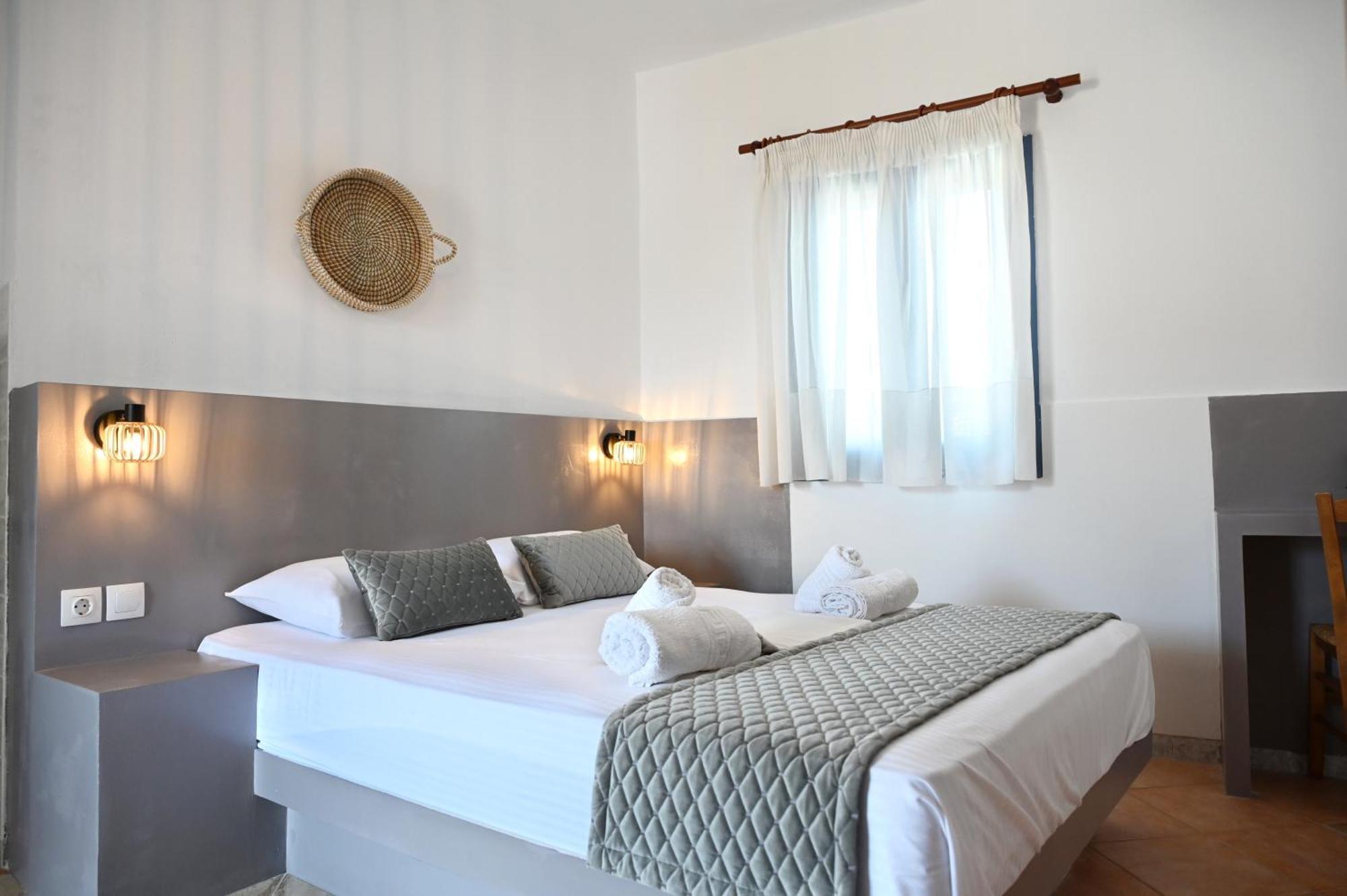 Oneiro Rooms Kythnos Kanala Ngoại thất bức ảnh